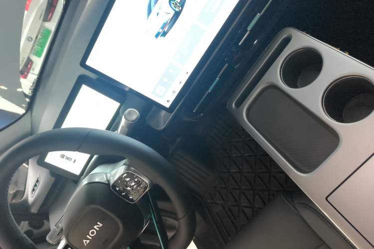 Used AION Y 2023 Plus 610 Smart Edition Ternary Lithium
