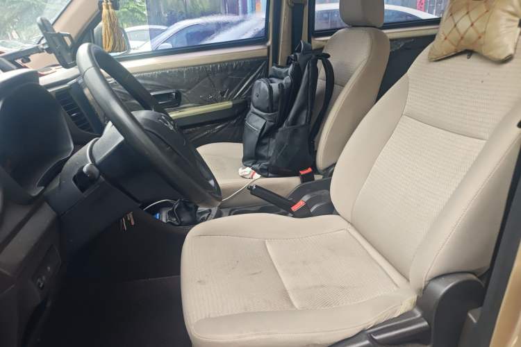 Used Wuling Hongguang V 2019 1.5L Standard Version China VI LAR Left Front Seat