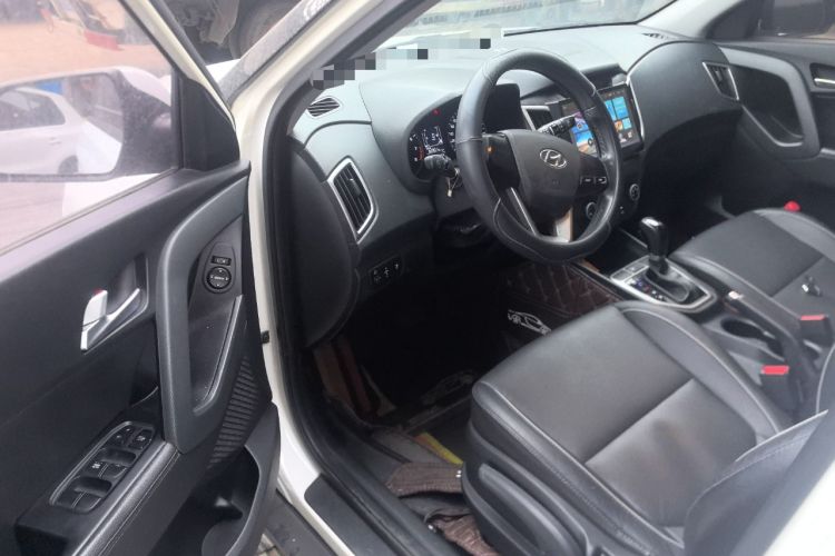 Used Hyundai ix25 2015 1.6L Automatic Two-Wheel Drive Smart GLS Trim
