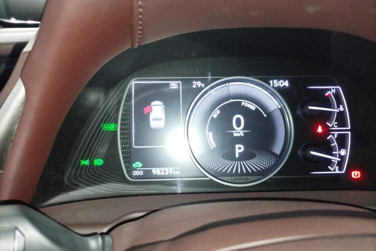 Used Lexus ES 2020 300h Premier Edition
