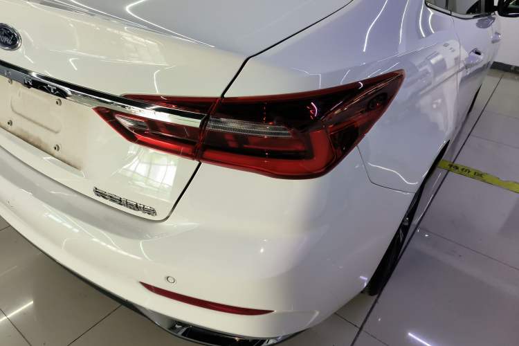 Used Ford Escort 2021 1.5L Automatic Diamond Edition