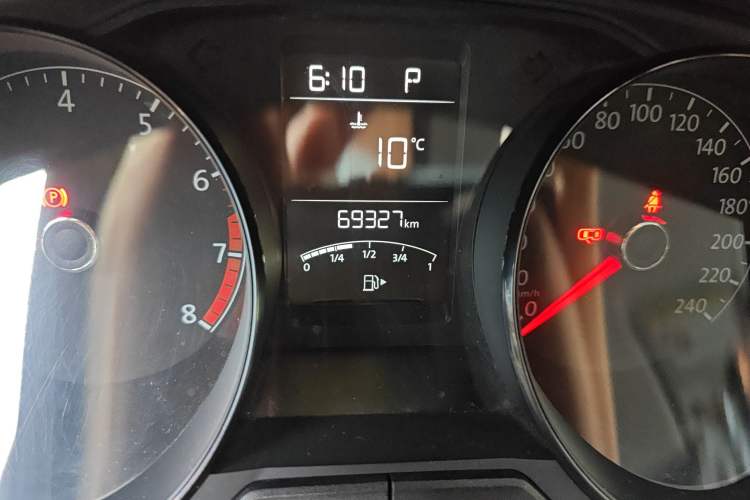 Used Volkswagen Lavida 2015 1.6L Automatic Fashion Edition