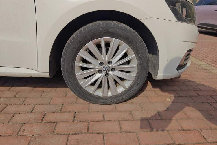 Used Volkswagen Lavida 2019 Lavida Start 1.5L Automatic Comfort Edition China VI Standard Right Front Wheel Hub