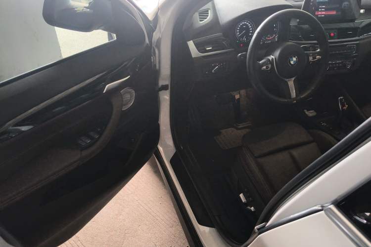 Used BMW X1 2022 sDrive25Li Leading Model
