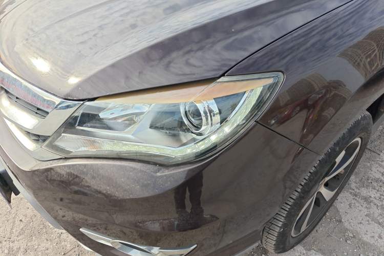 Used BYD S7 2016 2.0T Automatic Prestige Plus Left Front Headlight