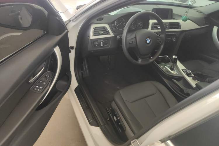 Used BMW 3 Series 2014 320Li Fashion Model Driver Seat