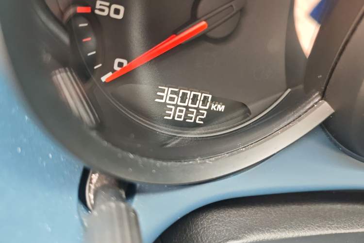 Used Porsche Boxster 2013 Boxster 2.7L Odometer Close Up