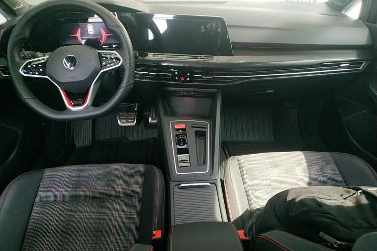 Used Volkswagen Golf GTI 2023 380TSI DSG GTI
