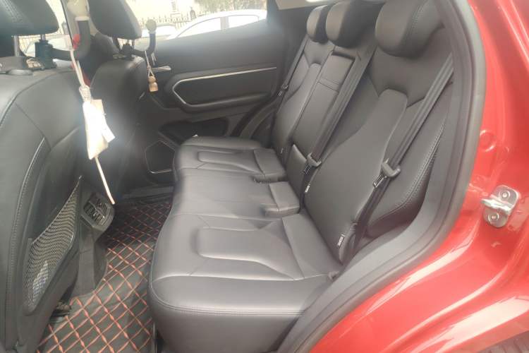 Used Haval H6 2017 Red Label 2.0T Automatic Two-Wheel Drive ZhiShang Model