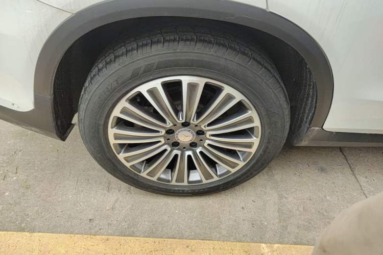 Used Mercedes-Benz GLC 2017 GLC 260 4MATIC Dynamic Edition Right Rear Wheel Hub