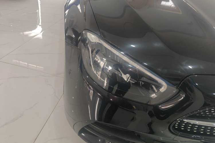 Used Mercedes-Benz E-Class 2023 Restyled E 300 L Sport Luxury Edition Right Front Headlight