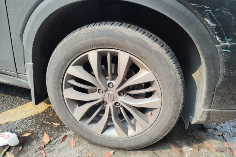 Used GAC Trumpchi GS8 2017 320T Four-Wheel Drive Luxury Smart Connectivity Version (7 Seats) Right Front Wheel Hub