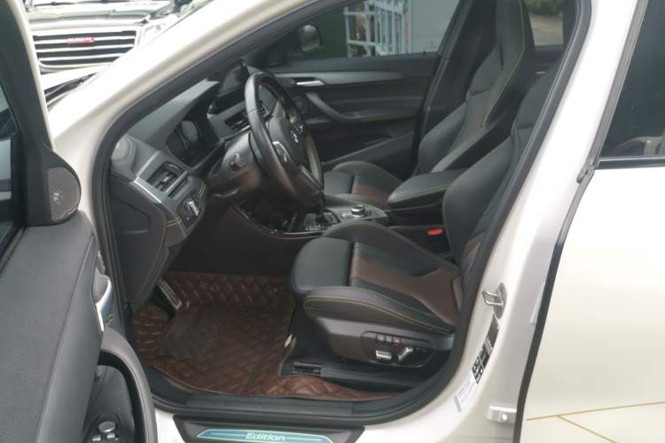 Used BMW X2 2023 xDrive 25i Shining Edition
