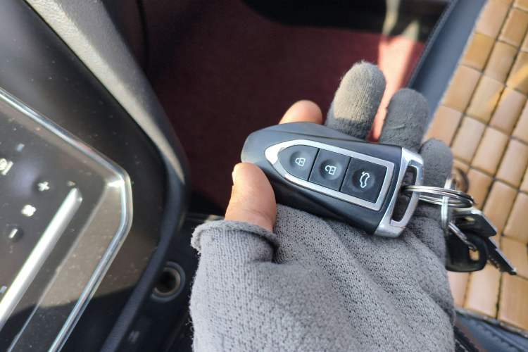 Used Zotye SR7 2016 1.5T Manual Cube Road Edition China V Standard