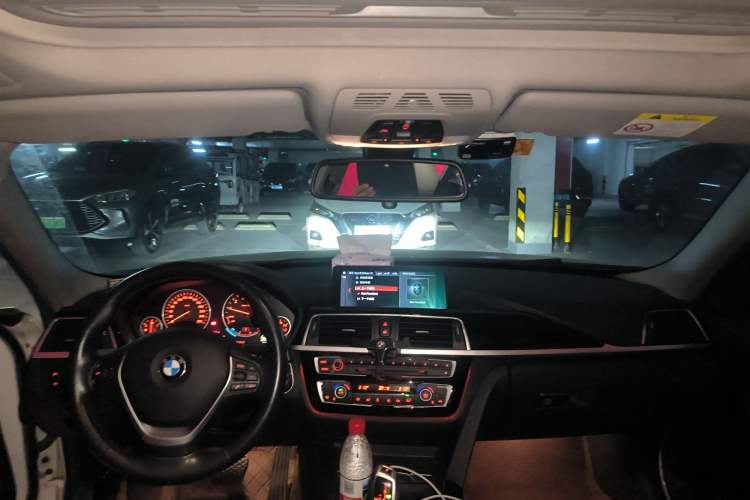 Used BMW 3 Series 2019 320Li Fashion Model
