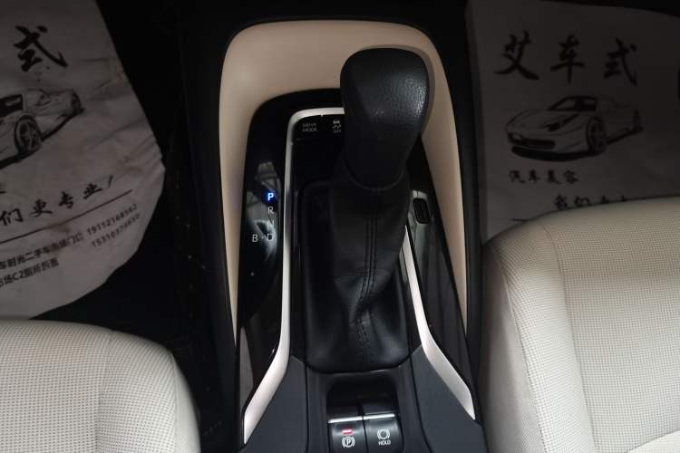 Used Toyota Corolla 2022 Dual-Motor 1.8L E-CVT Pioneer Edition Gear Lever