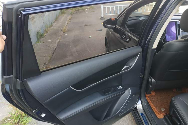 Used BYD Song MAX 2017 1.5T Automatic Smart Connect Elite 7-Seater
