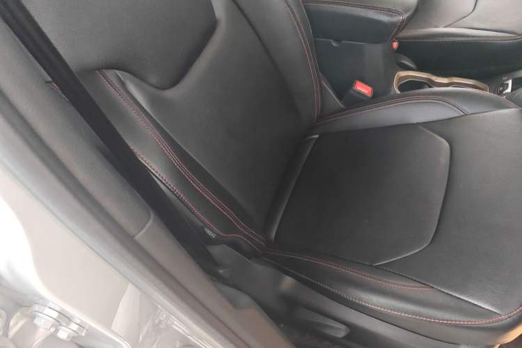 Used Jeep Renegade 2016 1.4T Automatic High-Energy Version
