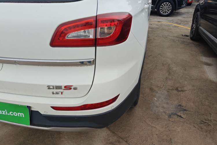 Used HYOSOW S6 2016 1.5T Manual Fashion Model Right Rear Taillight