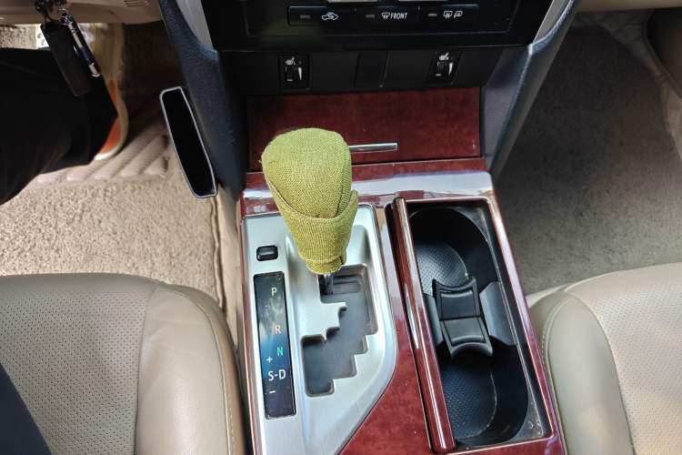 Used Toyota Camry 2013 2.0G Comfort Edition Gear Lever