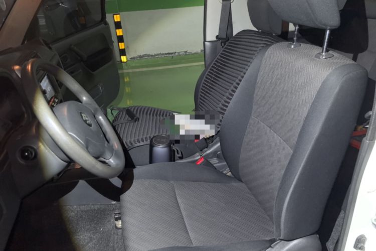 Used Suzuki Jimny 2012 1.3 AT JLX Navigation Edition
