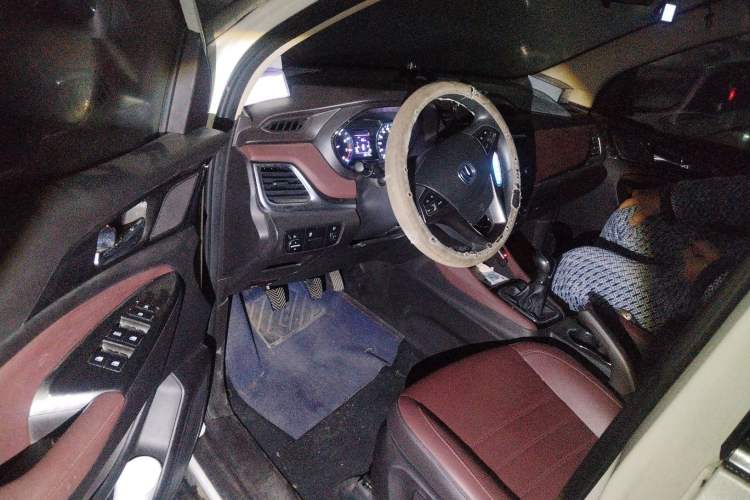 Used Changan Lingxuan 2017 1.6L Manual Happiness Edition
