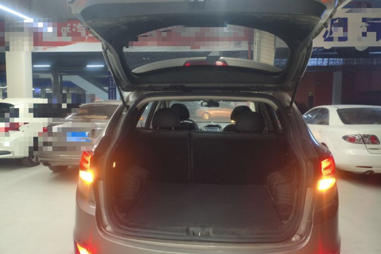 Used Hyundai ix35 2012 2.4L Automatic Two-Wheel Drive Prestige Edition GLS Trunk