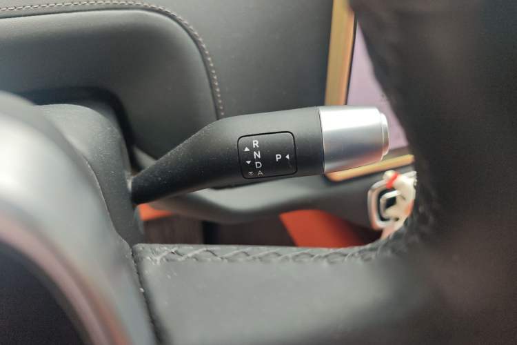 Used Li Auto L8 2023 Pro Model
