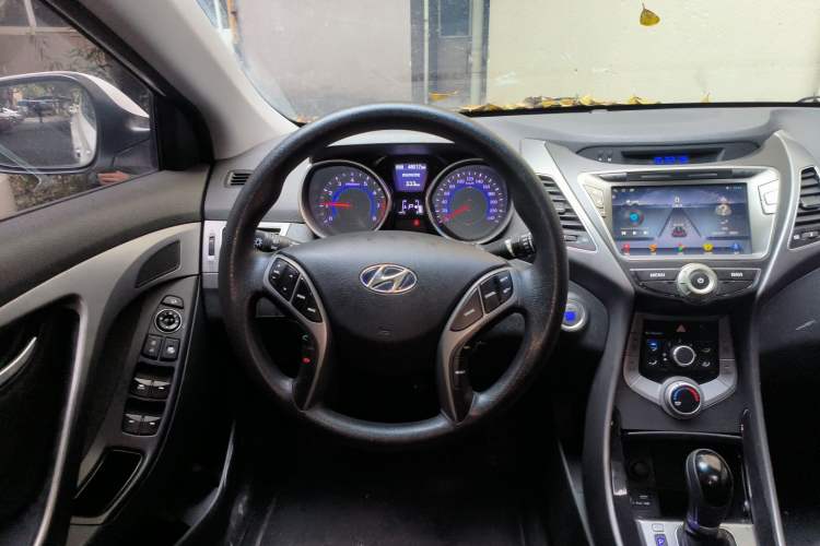 Used Hyundai Elantra (5th Generation / Langdong) 2016 1.6L Automatic Prestige Model