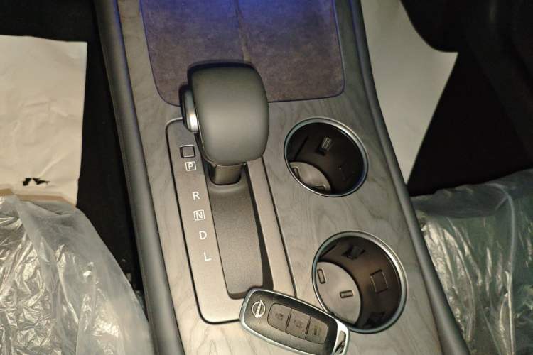 Used Nissan Teana 2026 Model Harmony Cockpit 2.0L Ultra-Comfort Edition