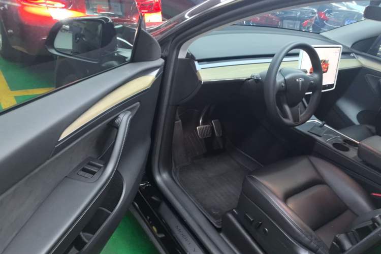 Used Tesla Model Y 2022 Revised Version Rear-Wheel Drive Driver Seat