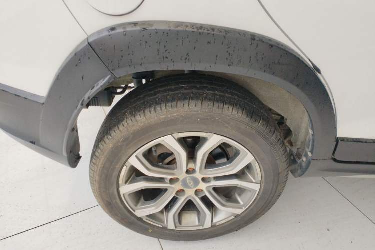 Used Chery Tiggo 3X 2017 1.5L Automatic Fashion Edition Right Rear Wheel Hub