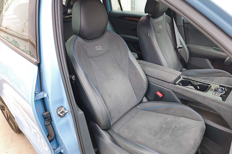 Used Volkswagen Tiguan L 2024 PRO 380TSI Four-Wheel Drive R-Line Prestige Edition
