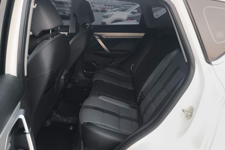 Used Geely Auto Coolray 2023 1.5T DCT Platinum Edition
