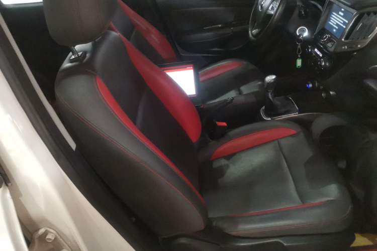 Used CHANGAN CS15 2016 1.5L Manual Luxury Edition