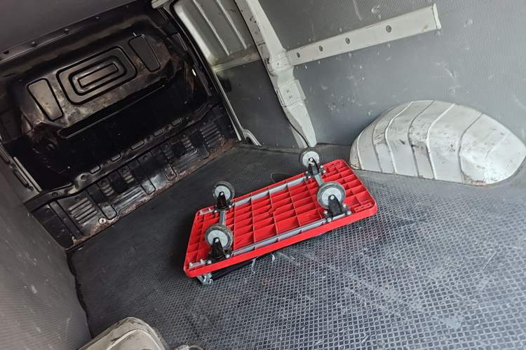 Used SAIC MAXUS EV30 2019 City Logistics Vehicle Fast Delivery Version Long Wheelbase Mengguli 35 kWh