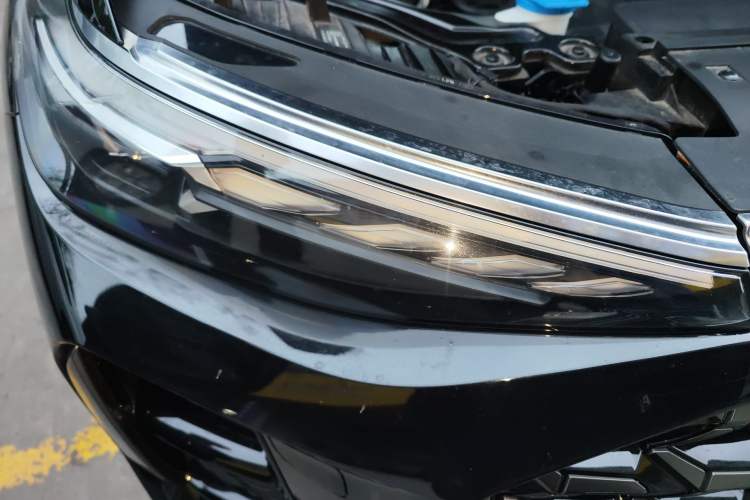 Used Audi Q6 2024 45 TFSI quattro Qiyun Edition Flying Rider Package 6 Seats Right Front Headlight