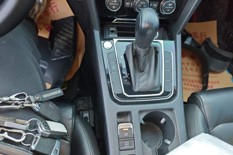 Used Volkswagen Magotan 2019 330TSI DSG Luxury Version China VI Standard
