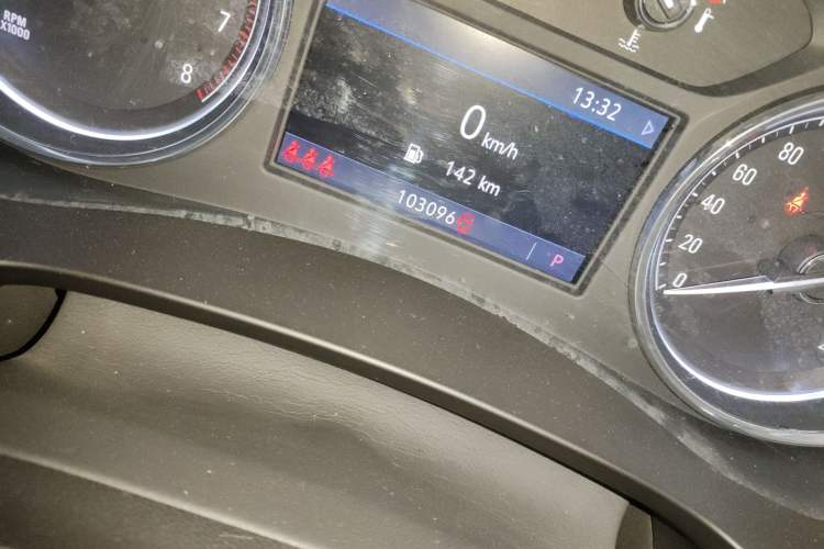 Used Buick LaCrosse 2021 652T Luxury Model Odometer Close Up