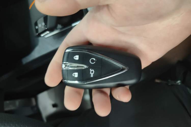 Used Changan UNI-V 2024 1.5T Prestige Sport Edition