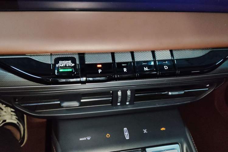 Used Lincoln Z 2024 2.0T Two-Wheel Drive Luxury Hybrid Version
