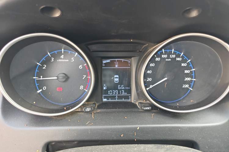 Used FORTHING Joyear X5 2016 1.6L Manual Luxury Edition
