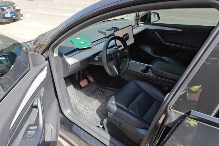 Used Tesla Model Y 2023 Rear-Wheel-Drive Version