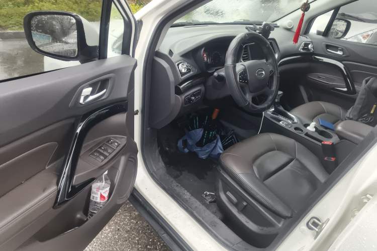 Used GAC Trumpchi GS4 2017 235T Automatic Two-Wheel Drive Luxury Smart Connectivity Version
