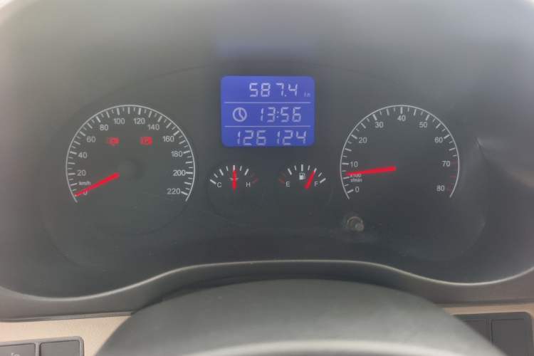 Used Chery Tiggo 3 2014 1.6L Manual Zhishang Edition Odometer Close Up