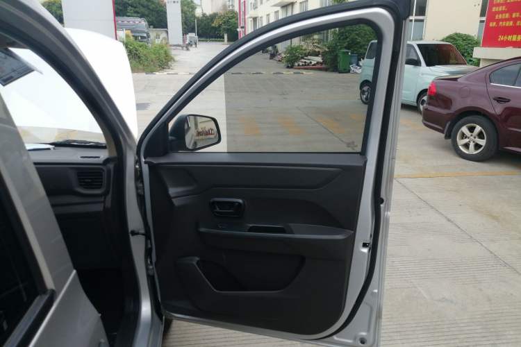 Used Wuling Hongguang V 2022 1.5L Jingqu Version Hydraulic Power Steering LAR
