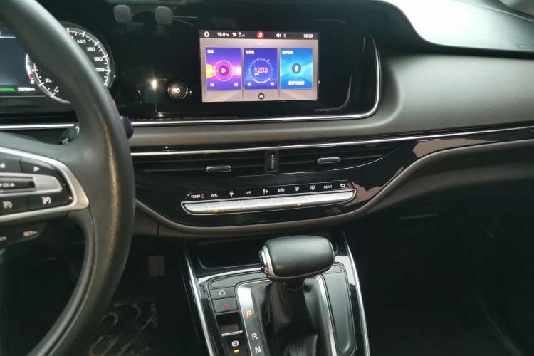 Used GAC Trumpchi M6 2019 270T DCT Luxury Edition (7-seater) China VI
