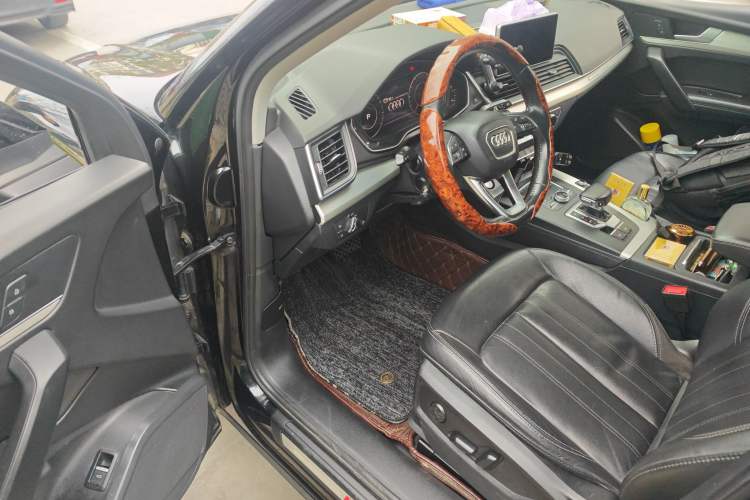 Used Audi Q5L 2020 Updated 40 TFSI Prestige Fashion Edition Driver Seat