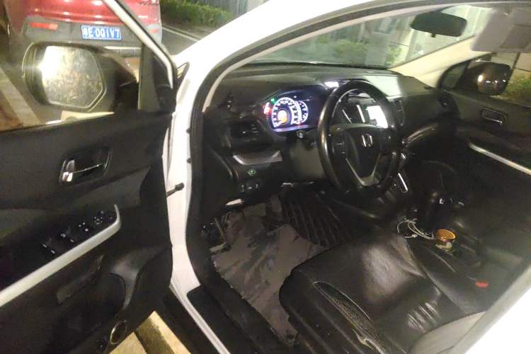 Used Honda CR-V 2015 2.4L two-wheel drive luxury version