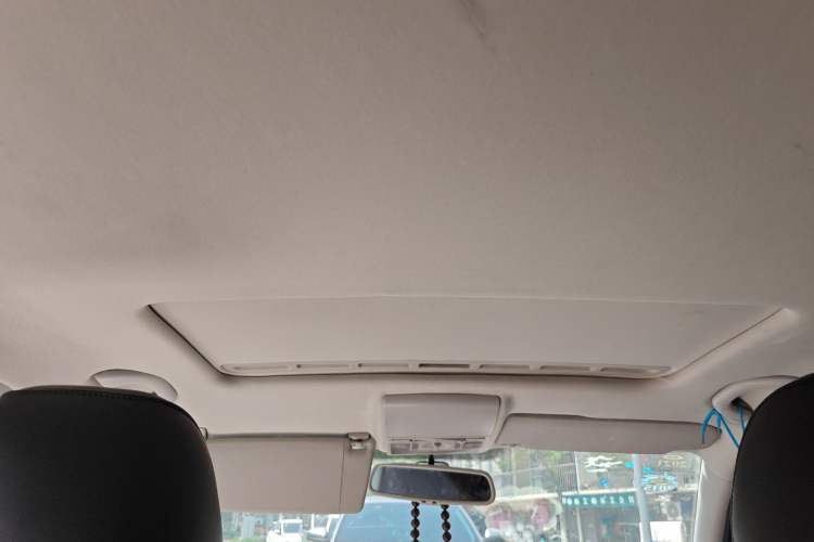 Used Volkswagen Lavida 2013 1.6L Automatic Luxury Edition Headliner